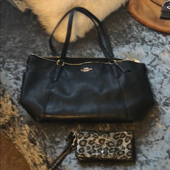 Coach purse - Picture 1 of 4